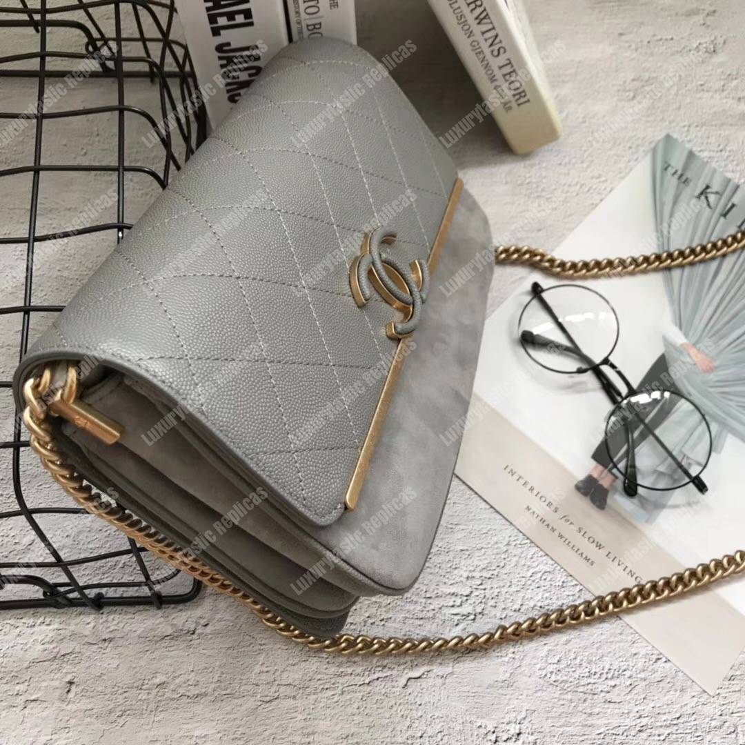 Ch*el classic flap bag grey