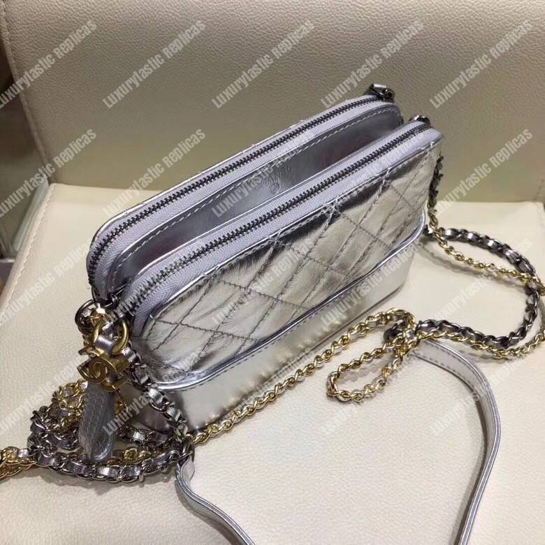 Ch*el clutch with chain silver