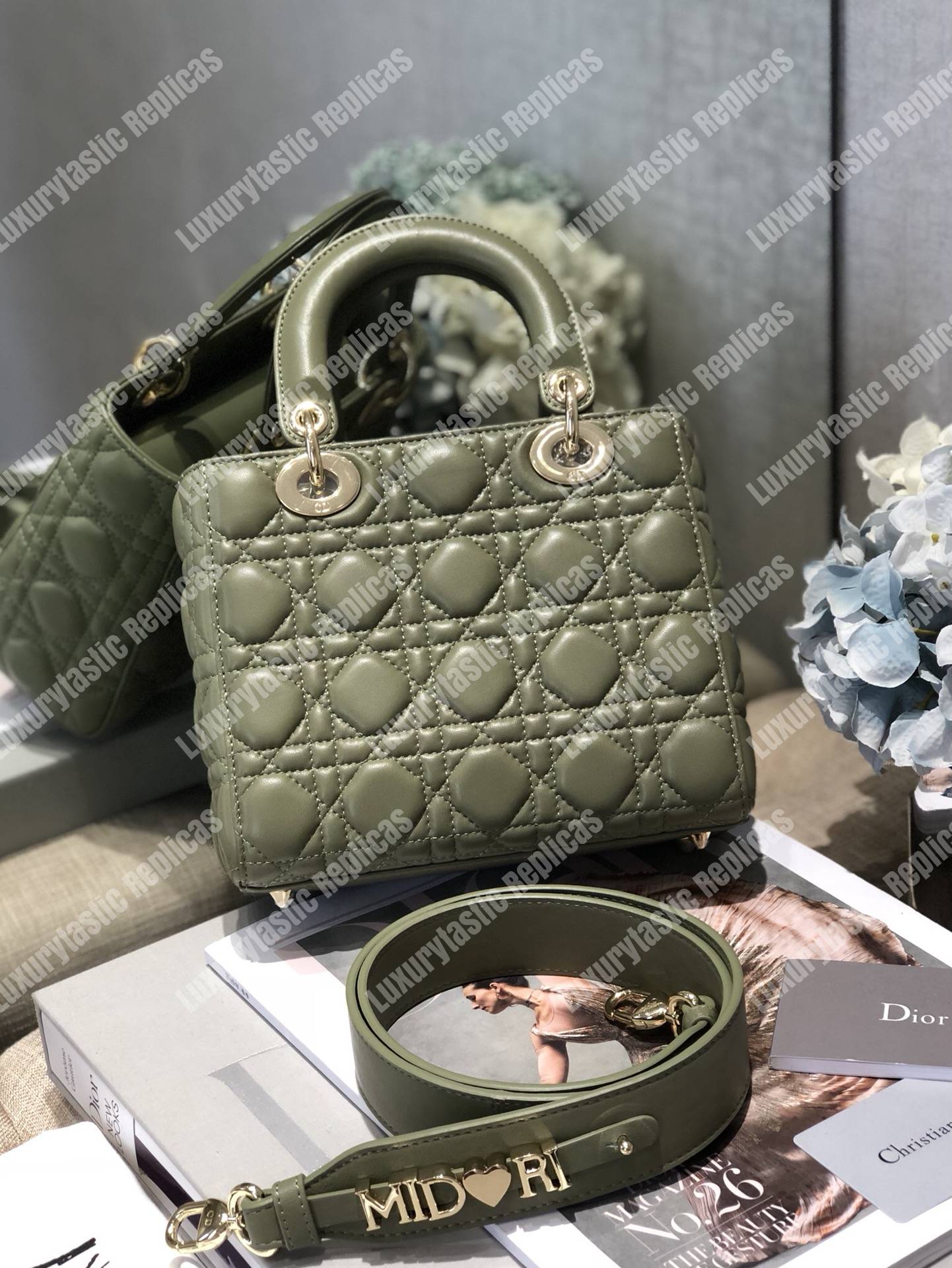 lady D*or medium bag green