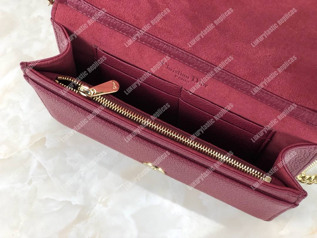 D*orama calfskin clutch red