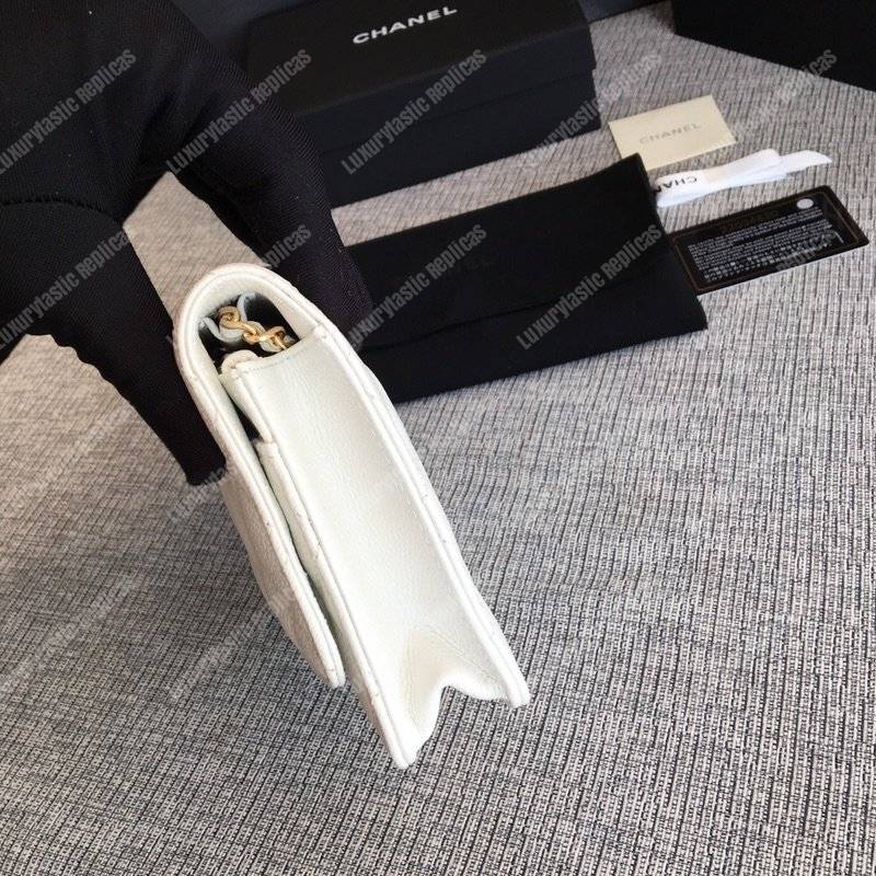 Ch*el wallet on chain – woc classic caviar gold-toned metal white