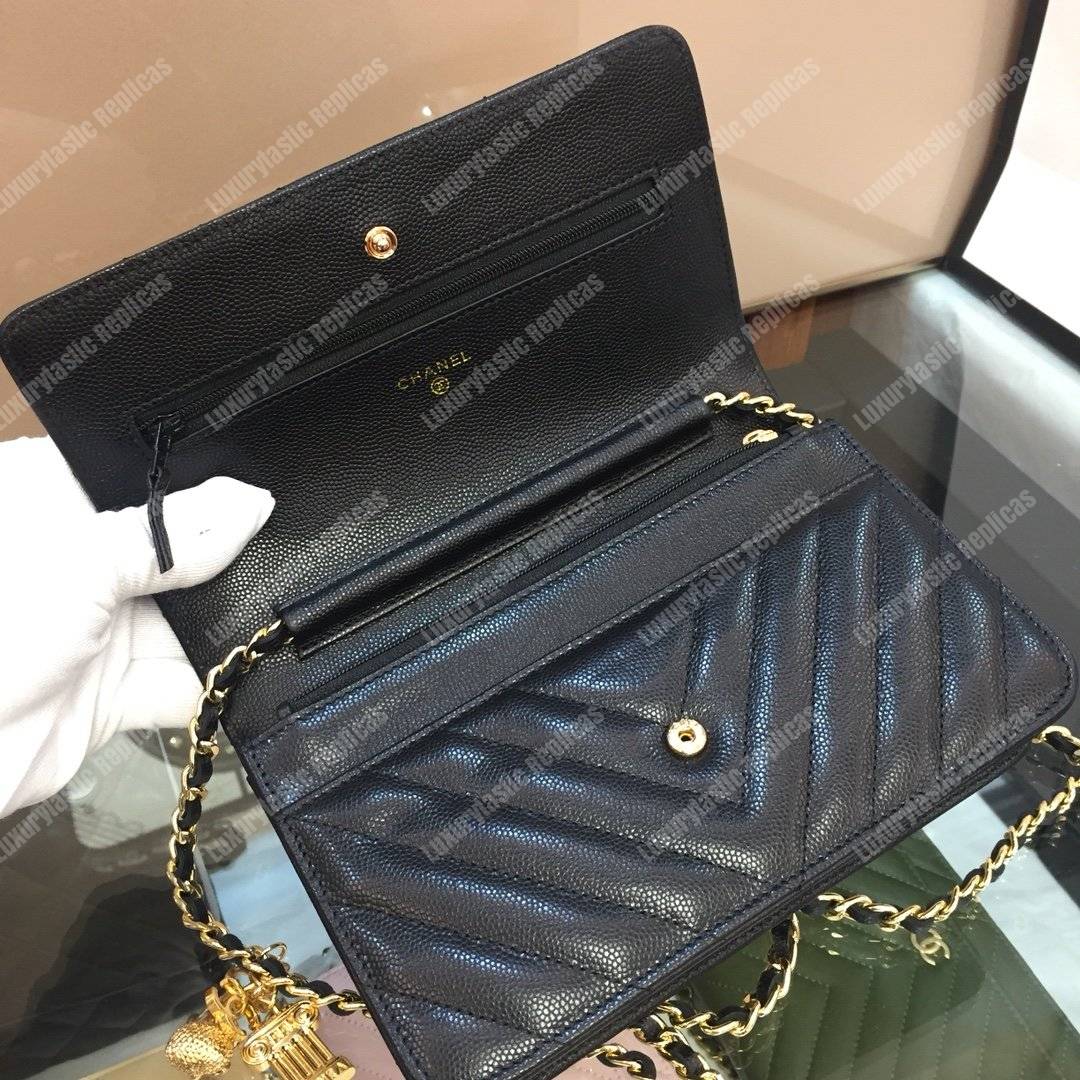 Ch*el wallet on chain – woc classic caviar gold-toned metal black