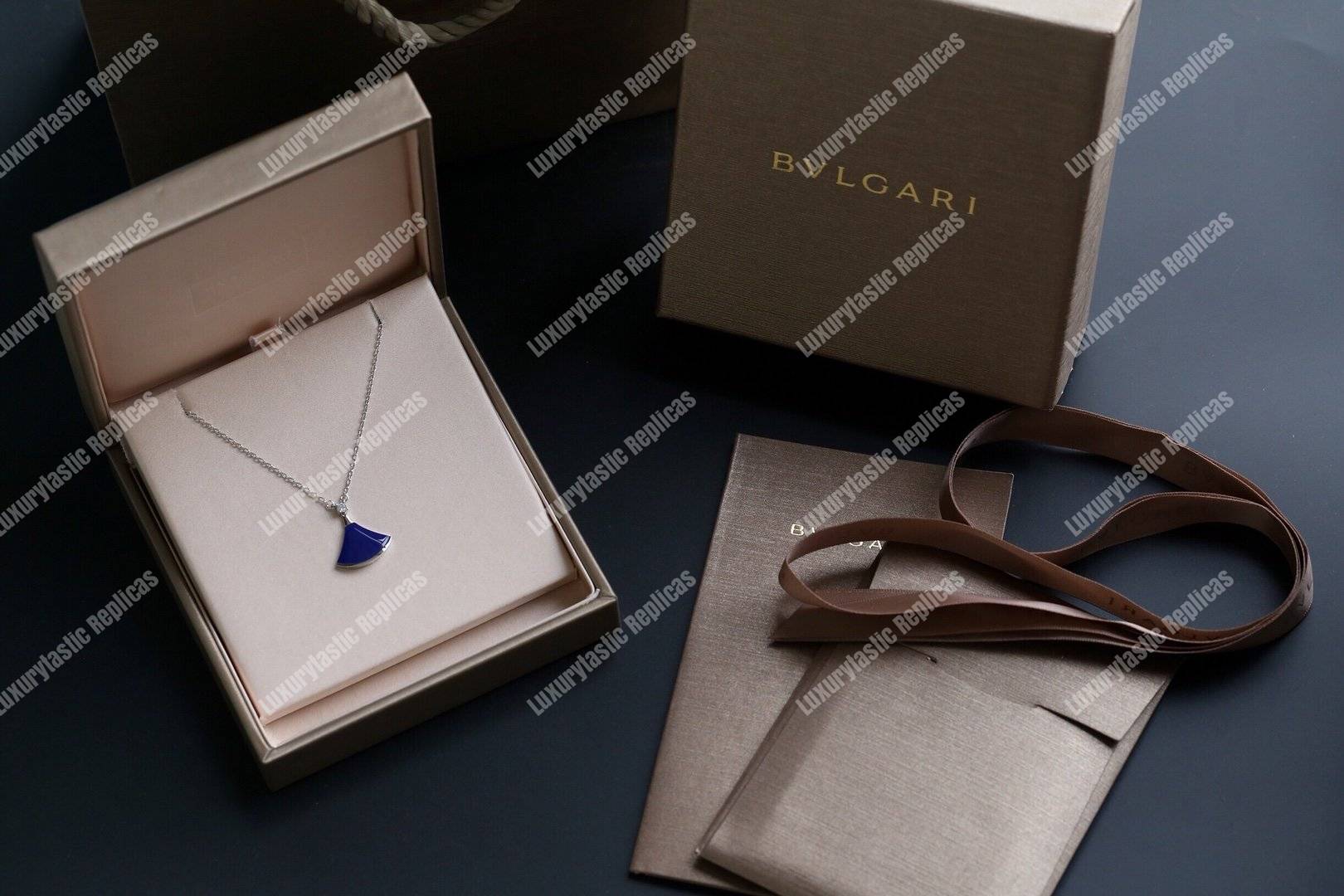 B*l*ai divas’ dream necklace white gold