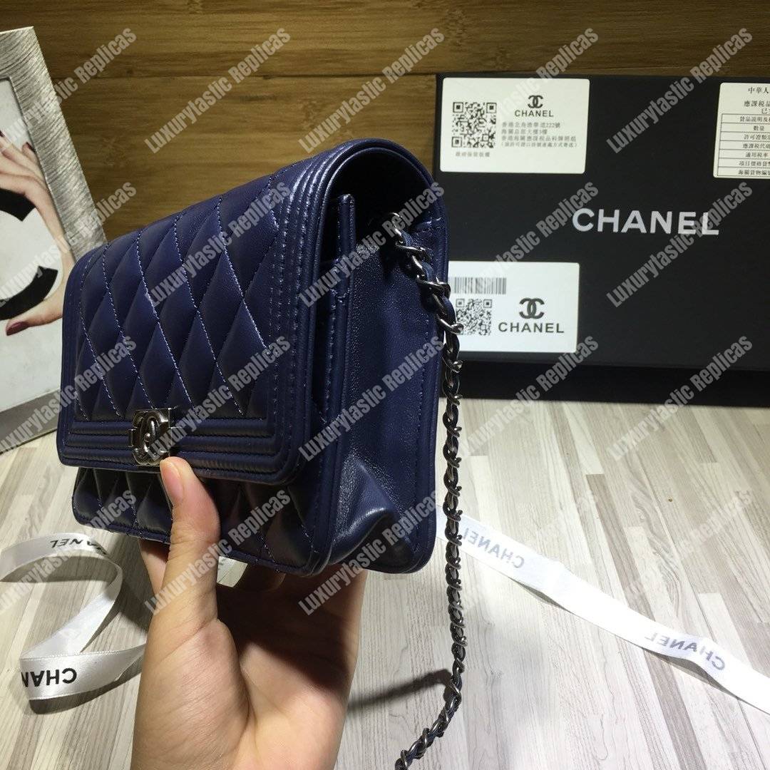 Ch*el le boy wallet on chain – woc dark blue quilted lambskin silver-toned