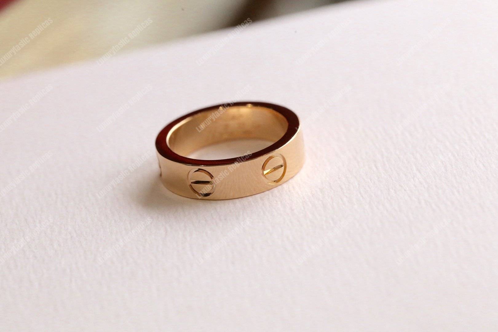 Cartier Love Ring Replica