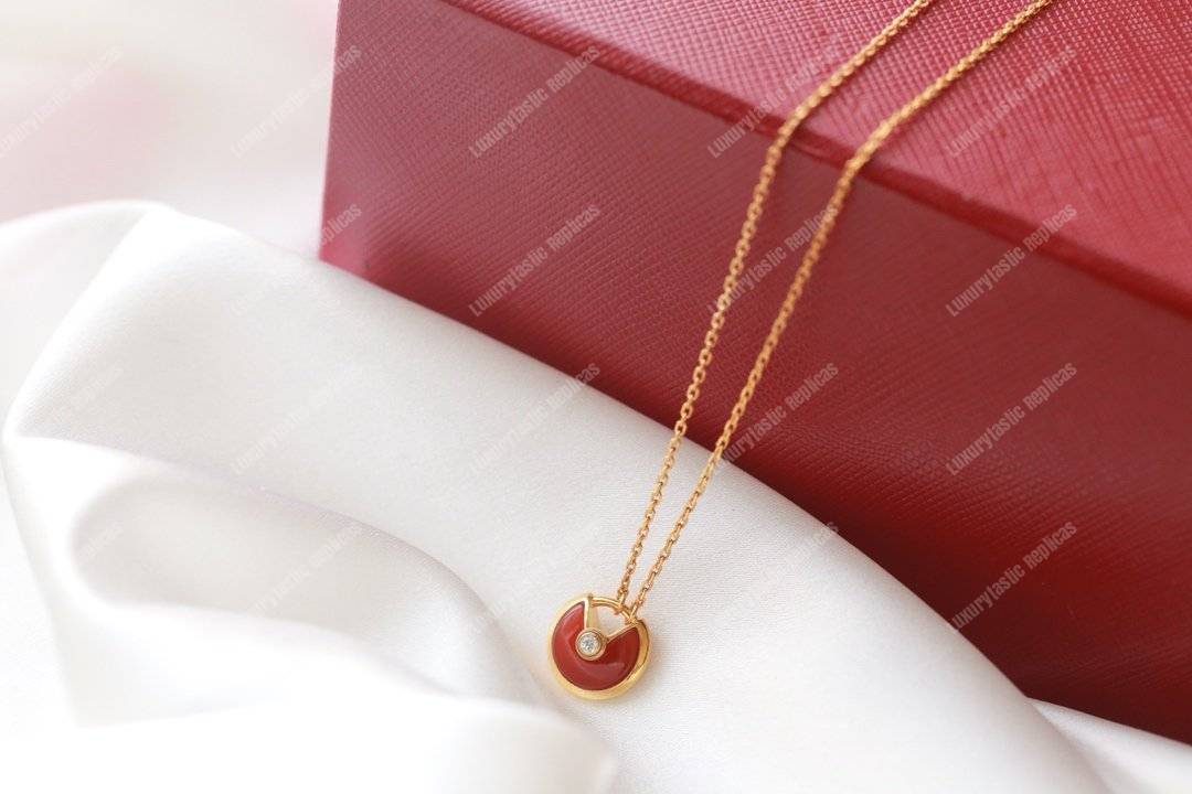 Cartier Amulette De Necklace Gold