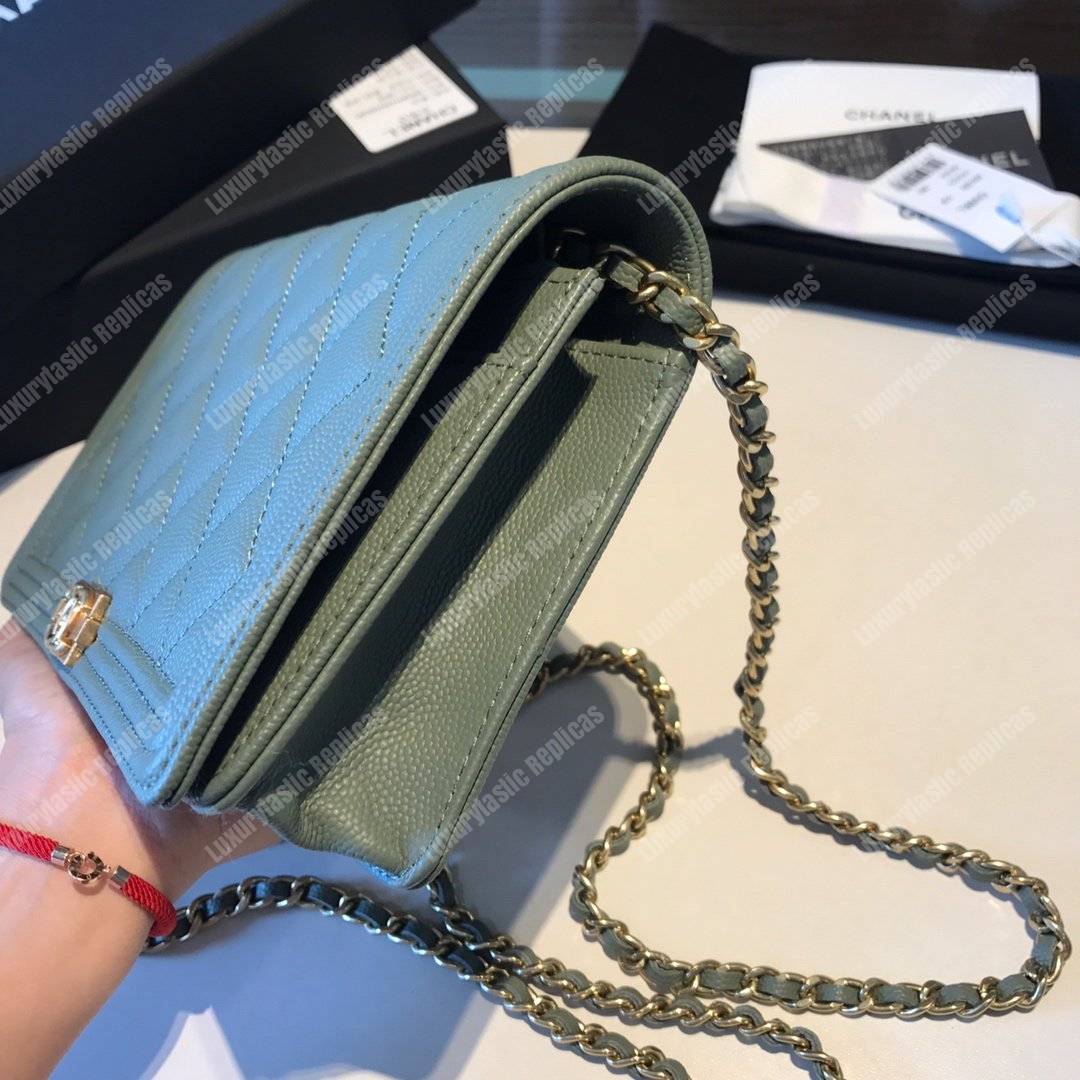 Ch*el le boy wallet on chain – woc pistachio caviar gold-toned