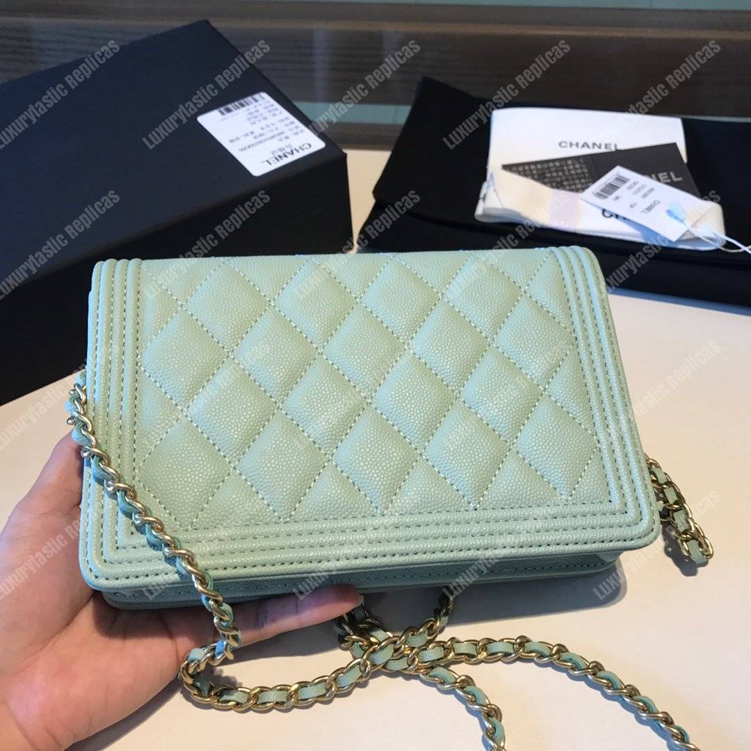 Ch*el le boy wallet on chain – woc seafoam green caviar gold-toned