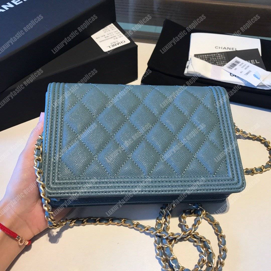 Ch*el le boy wallet on chain – woc veridian caviar gold-toned