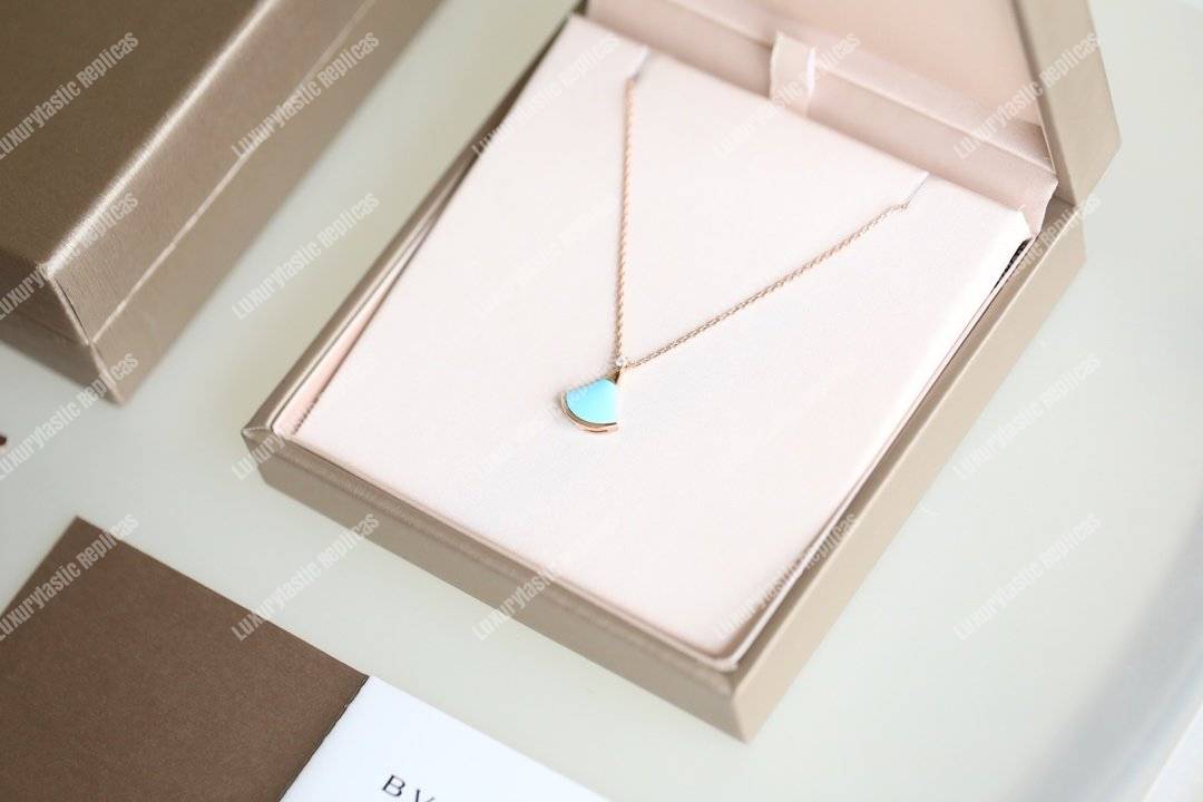 B*l*ai divas’ dream necklace rose gold