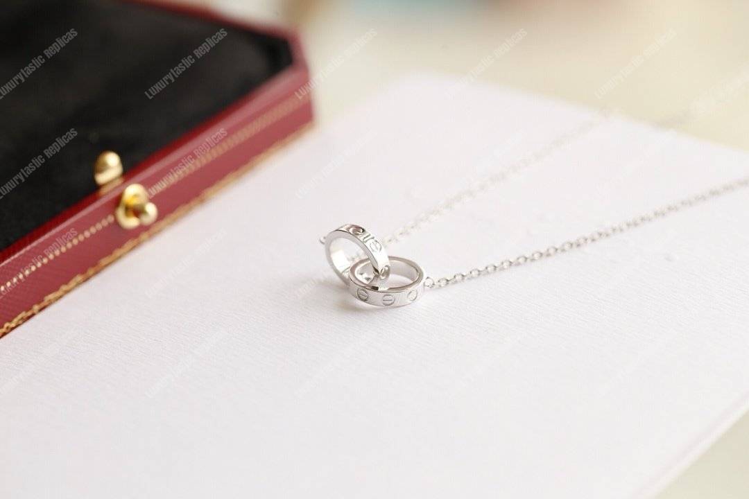 Cartier Love Necklace Replica