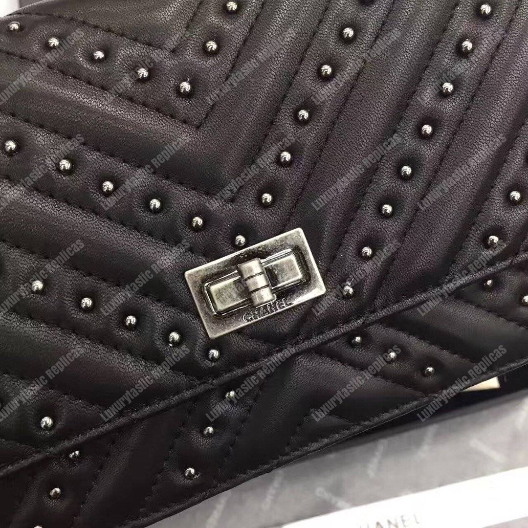 Ch*el reissue 2.55 wallet on chain – woc chevron studded lambskin black silver-toned