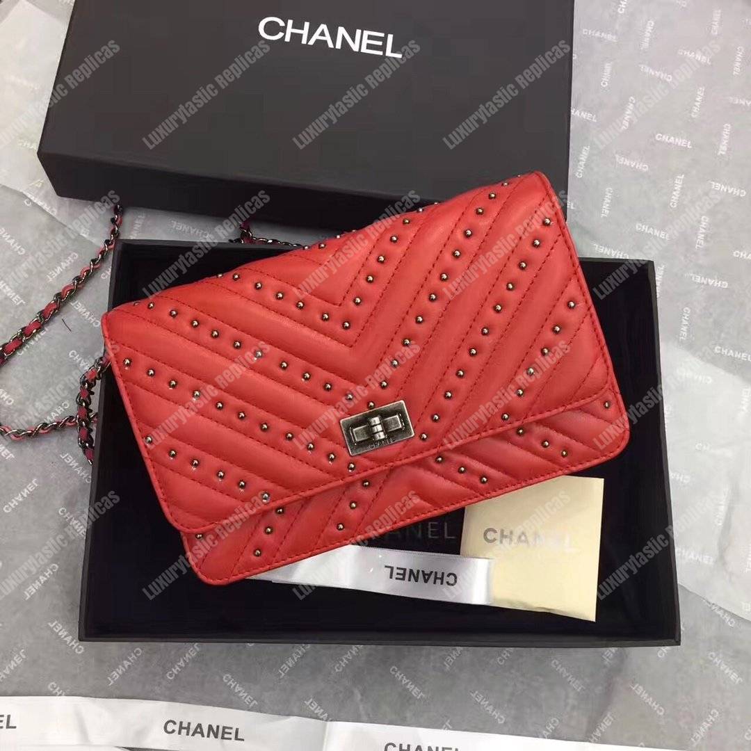 Ch*el reissue 2.55 wallet on chain – woc chevron studded lambskin red silver-toned
