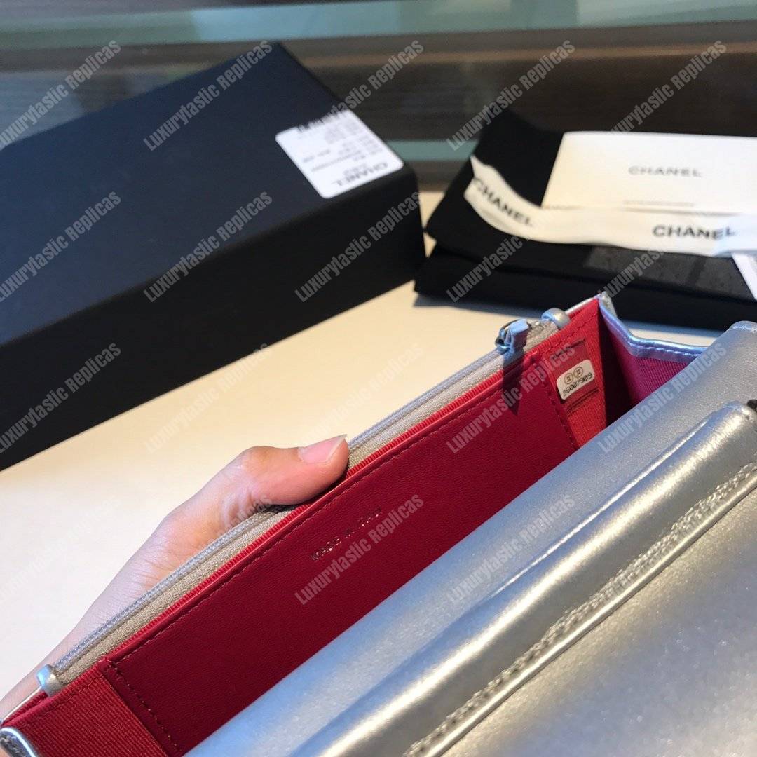 Ch*el wallet on chain – woc aged & smooth calfskin metallic silver