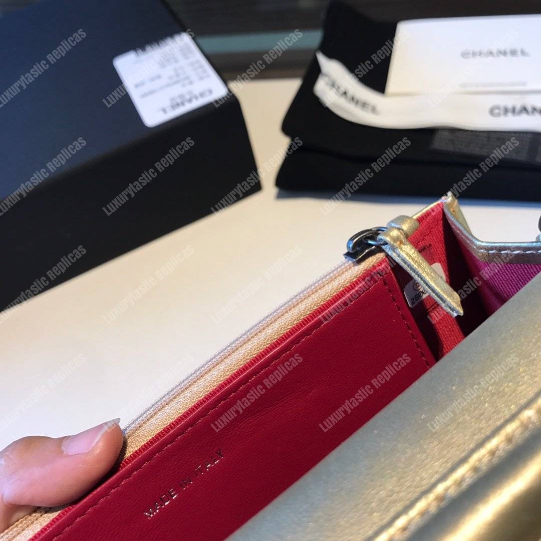 Ch*el wallet on chain – woc aged & smooth calfskin metallic gold