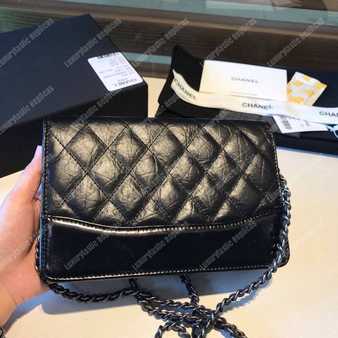 Ch*el wallet on chain – woc aged & smooth calfskin black