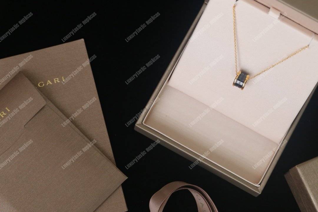 B*l*ai b.zero1 necklace with small round black ceramic pendant