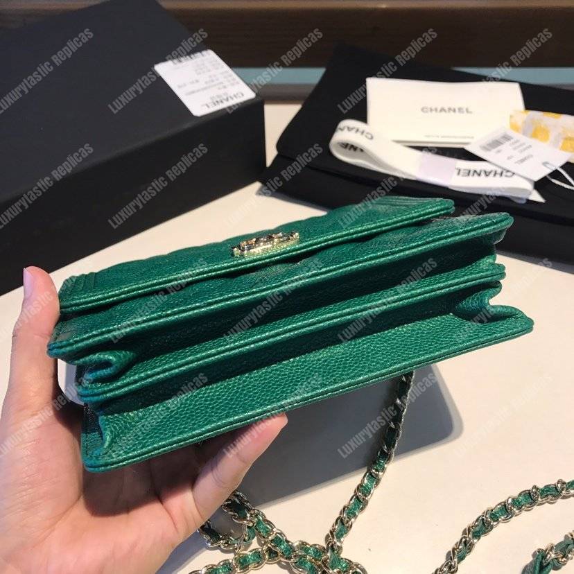 Ch*el boy square clutch with chain – cwc grained calfskin green