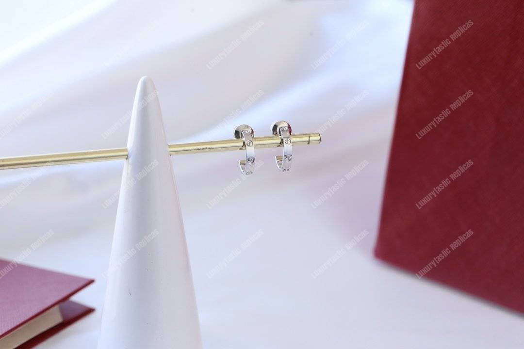 Cartier Love Earrings Replica