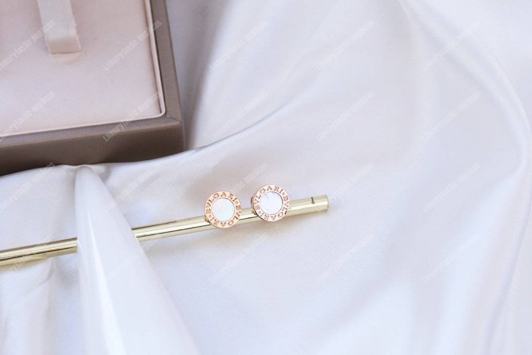 B*l*ai B*l*ai earring rose gold