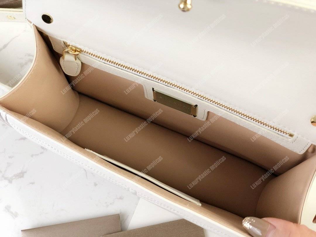BVL Serpenti Diamond Blast Shoulder Bag White With Gold Hardware