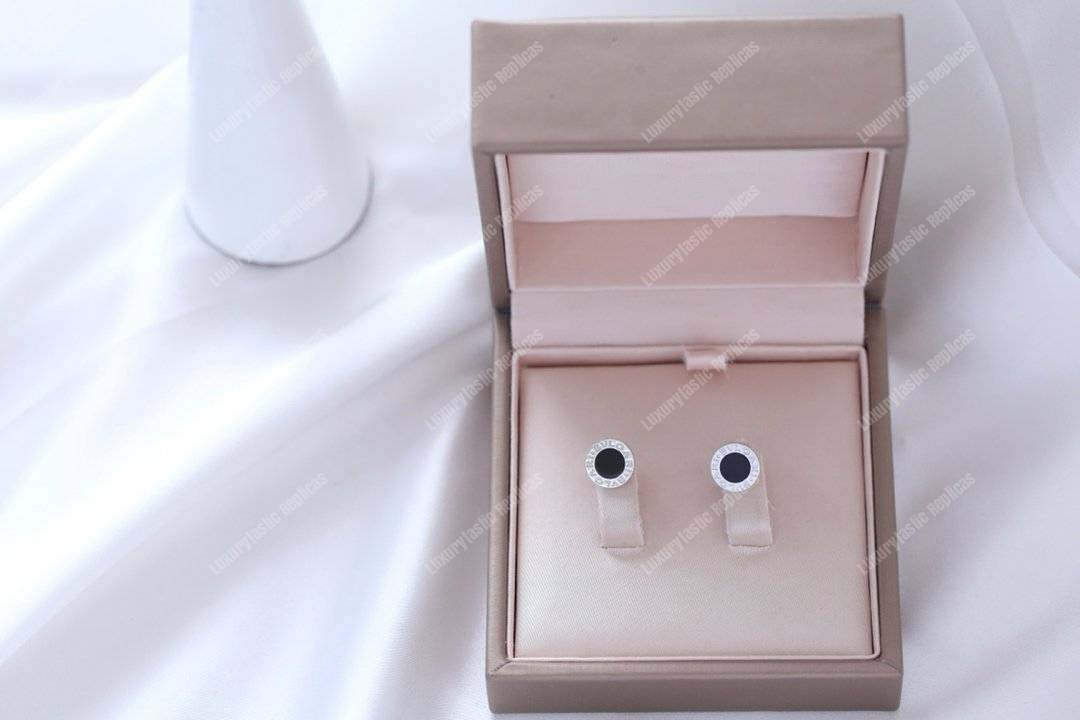 B*l*ai B*l*ai earring white gold