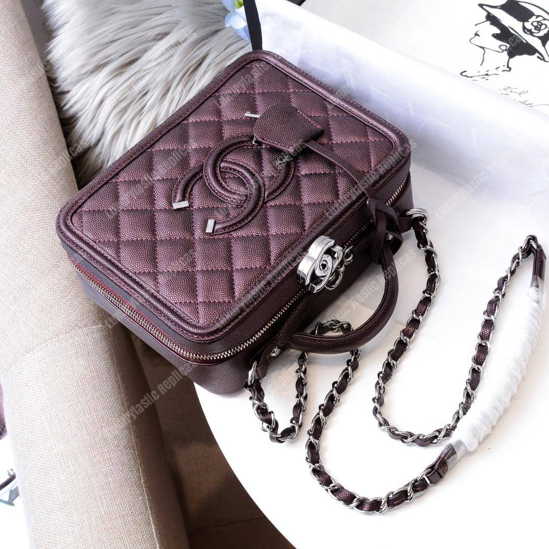 Ch*el medium vanity case burgundy