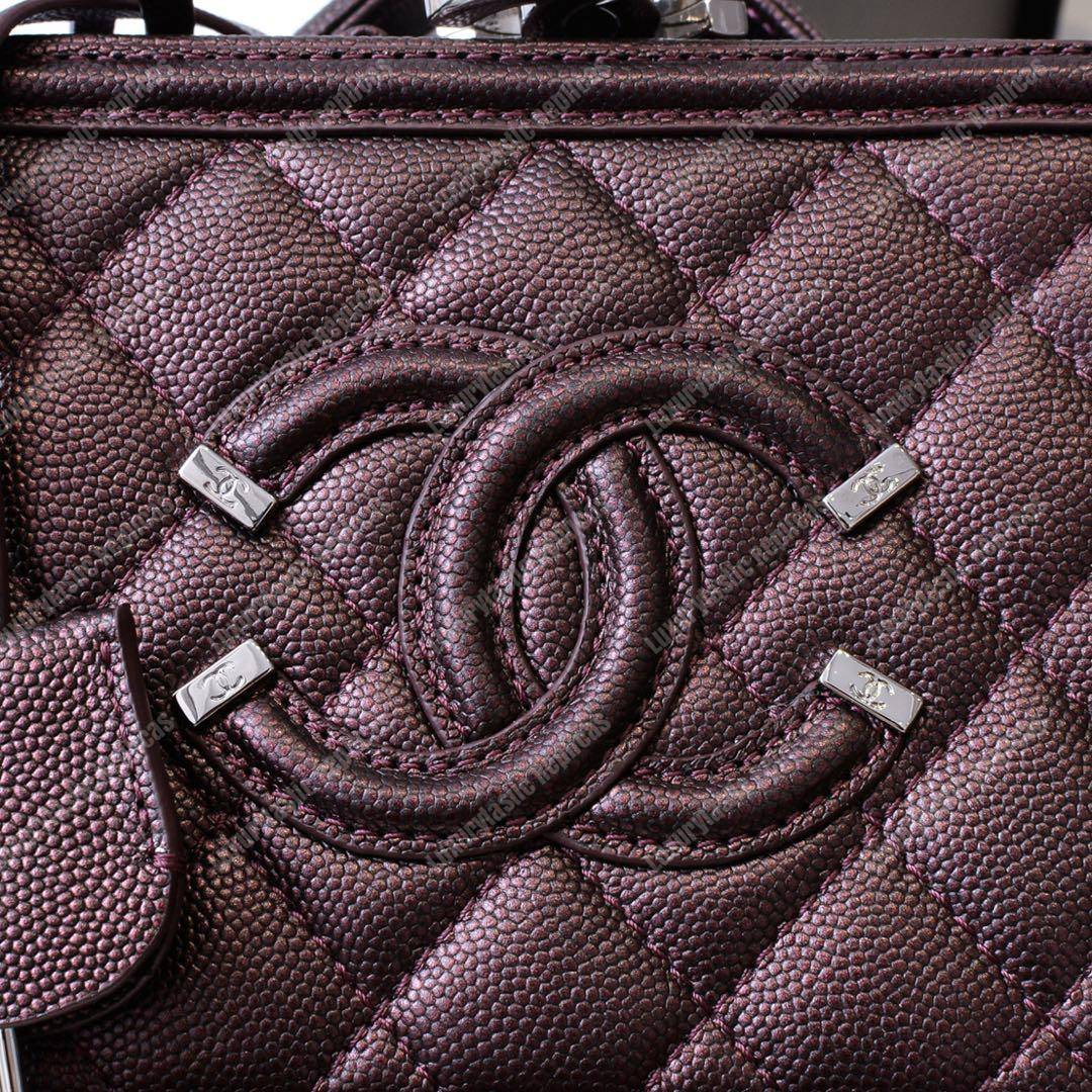 Ch*el small vanity case burgundy