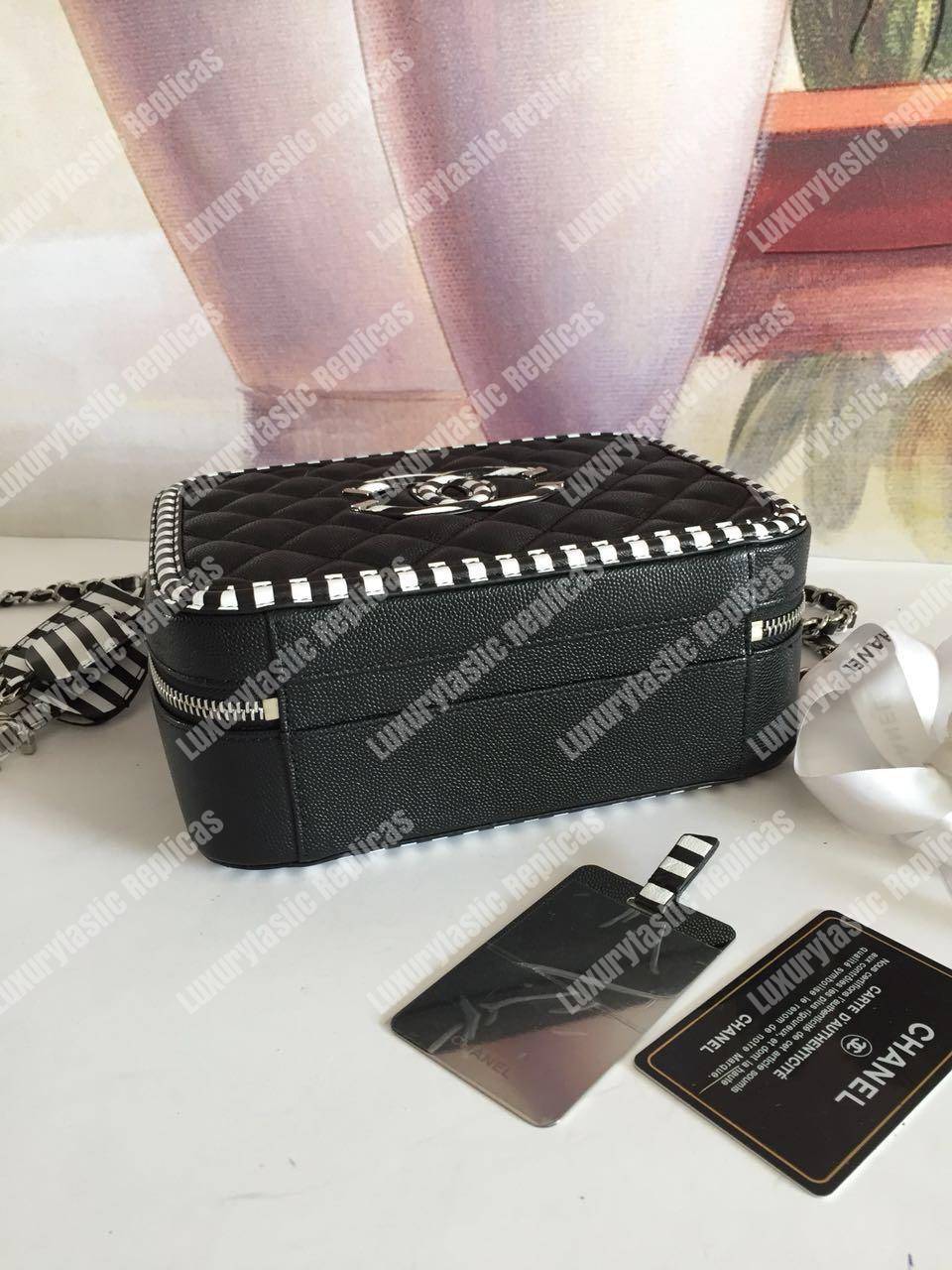 Ch*el medium vanity case black