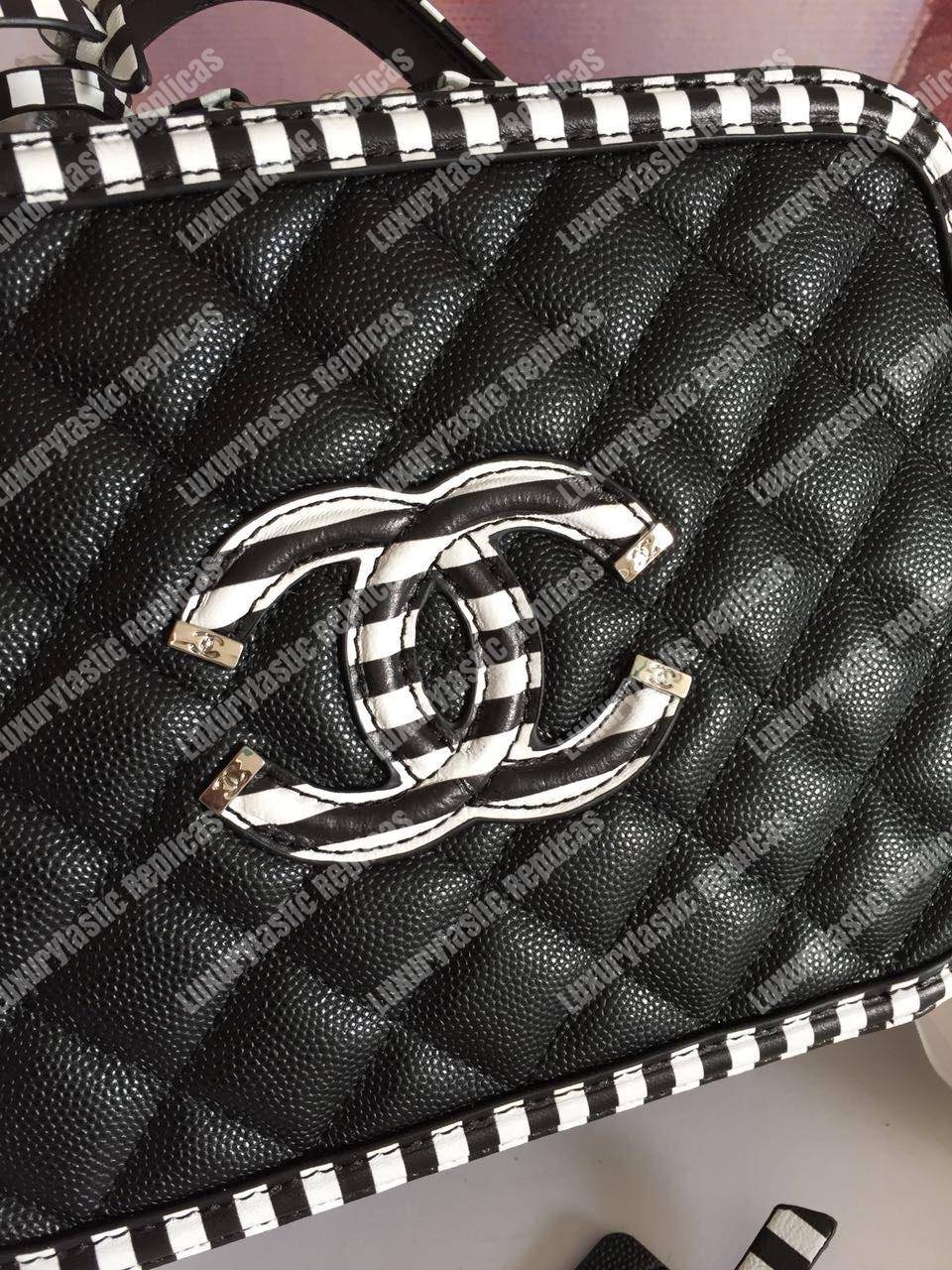 Ch*el medium vanity case black