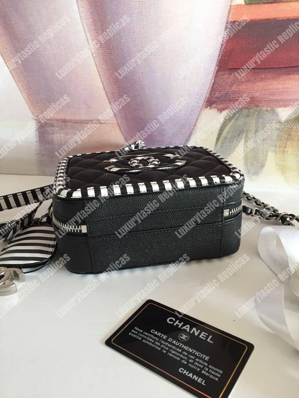 Ch*el small vanity case black