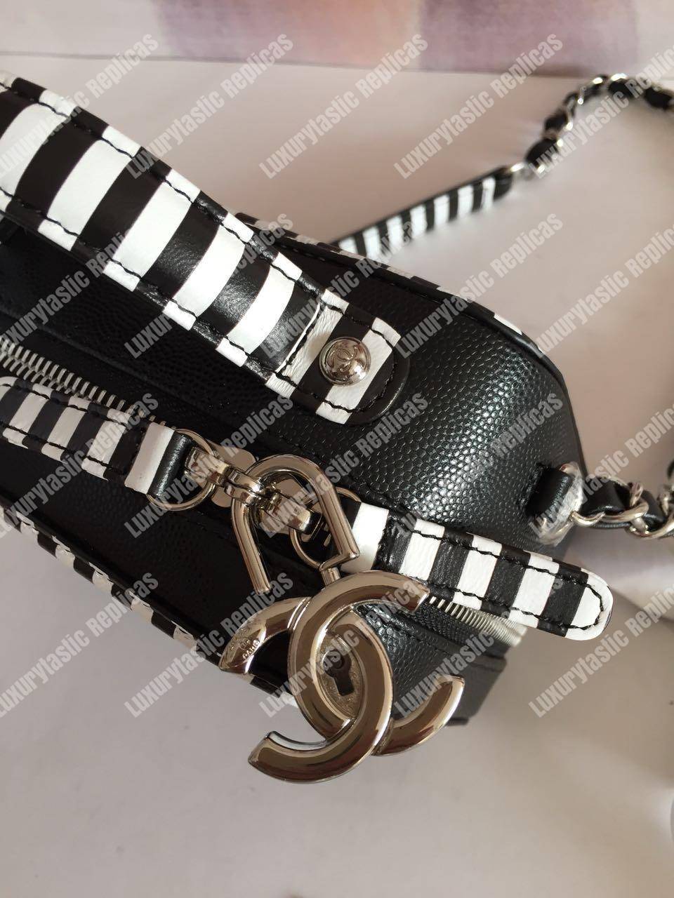 Ch*el small vanity case black