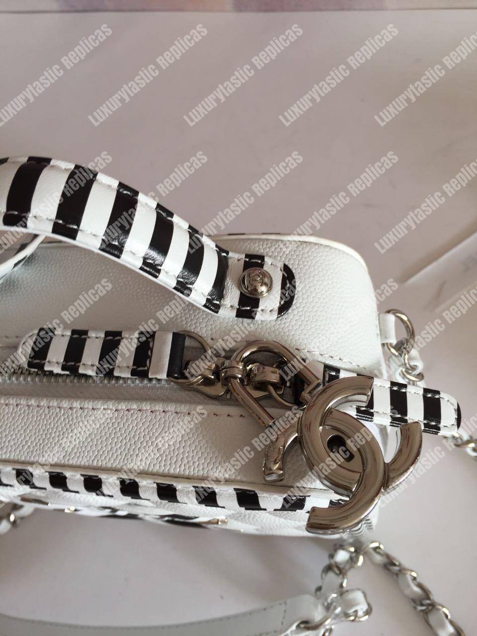 Ch*el small vanity case white