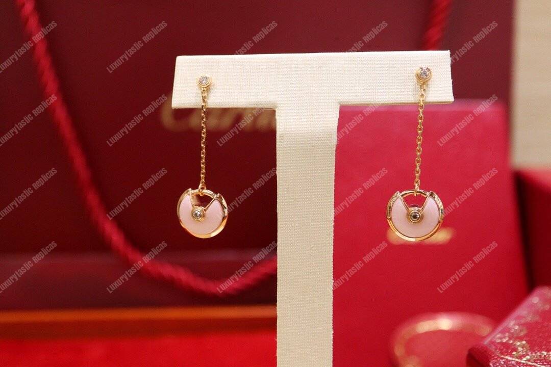 Cartier Amulette De Dangle Earrings Gold