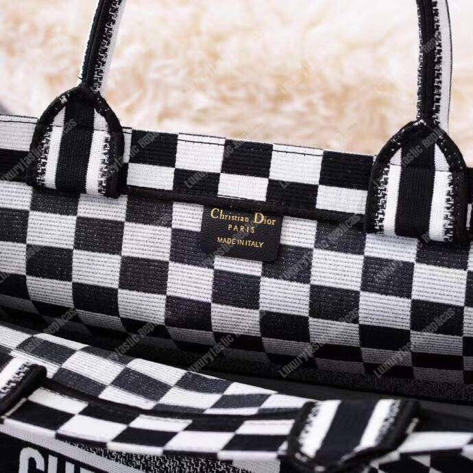 D*or book tote bag in black and white checkered canvas
