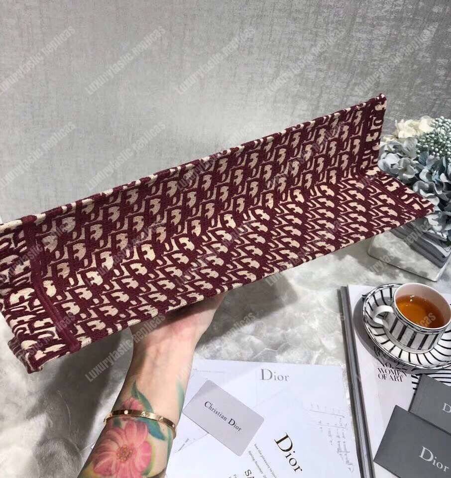 D*or book tote bag in embroidered canvas burgundy D*or oblique