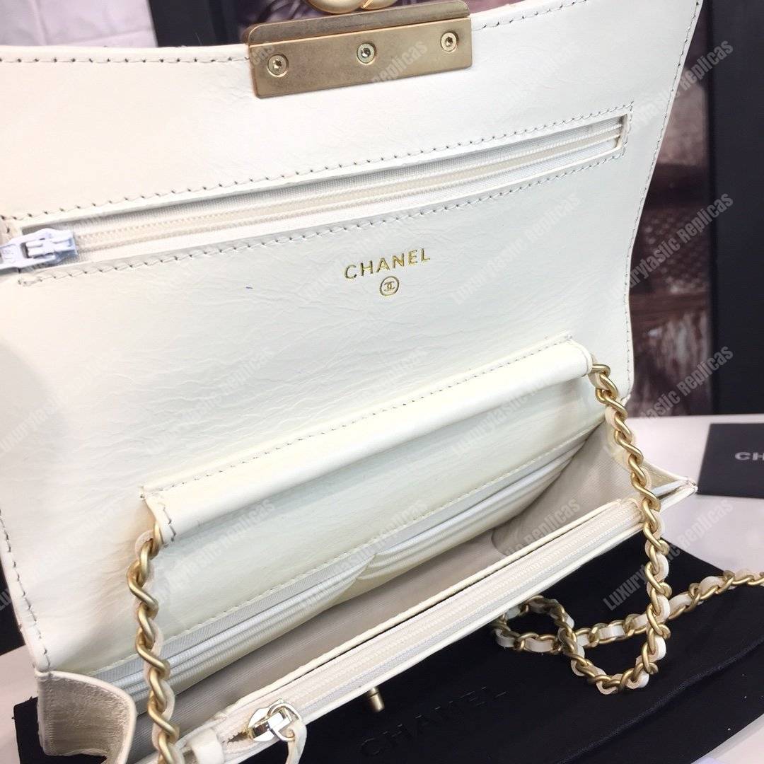 Ch*el wallet on chain – woc golden class calfskin white