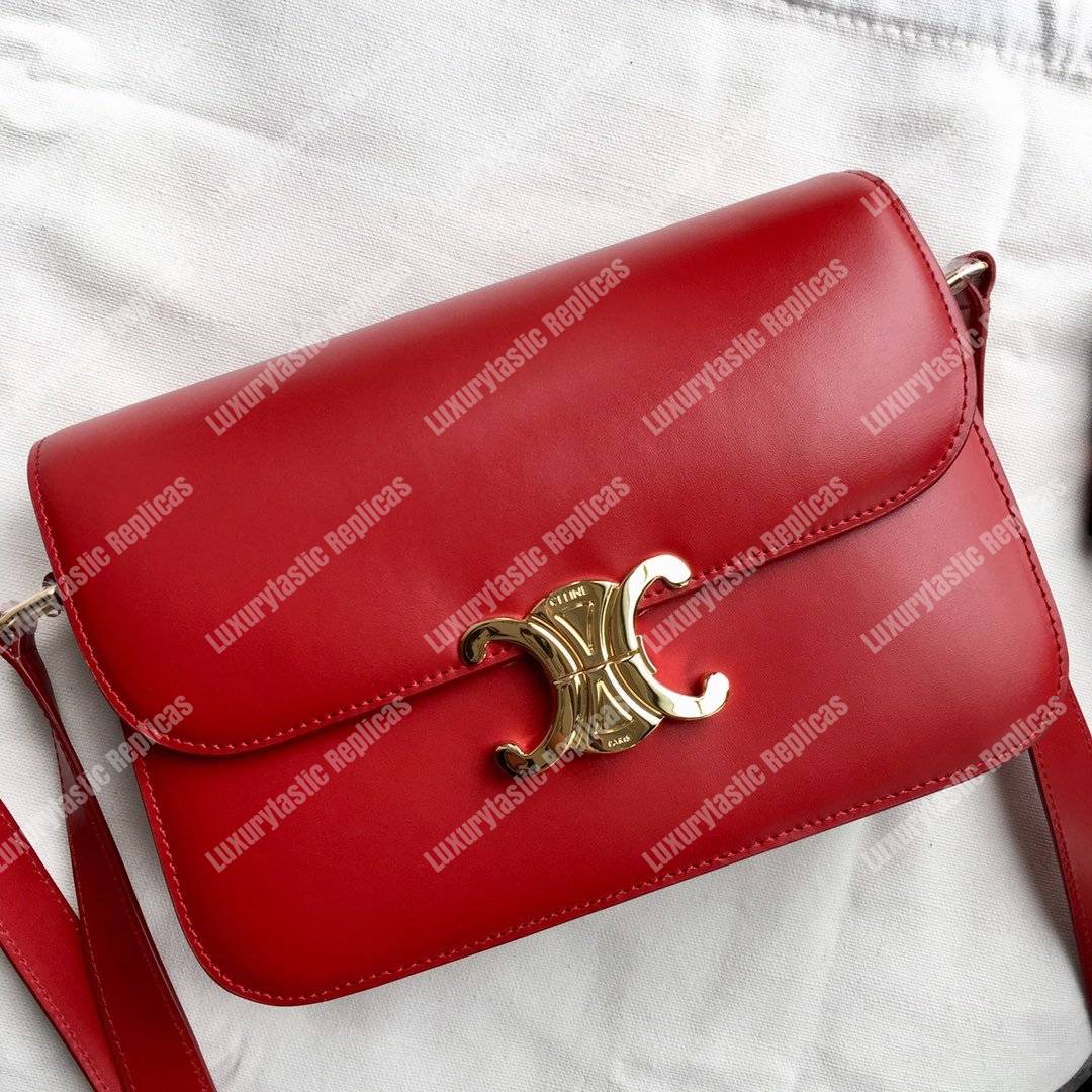 Ce**e medium triomphe bag in shiny calfskin red