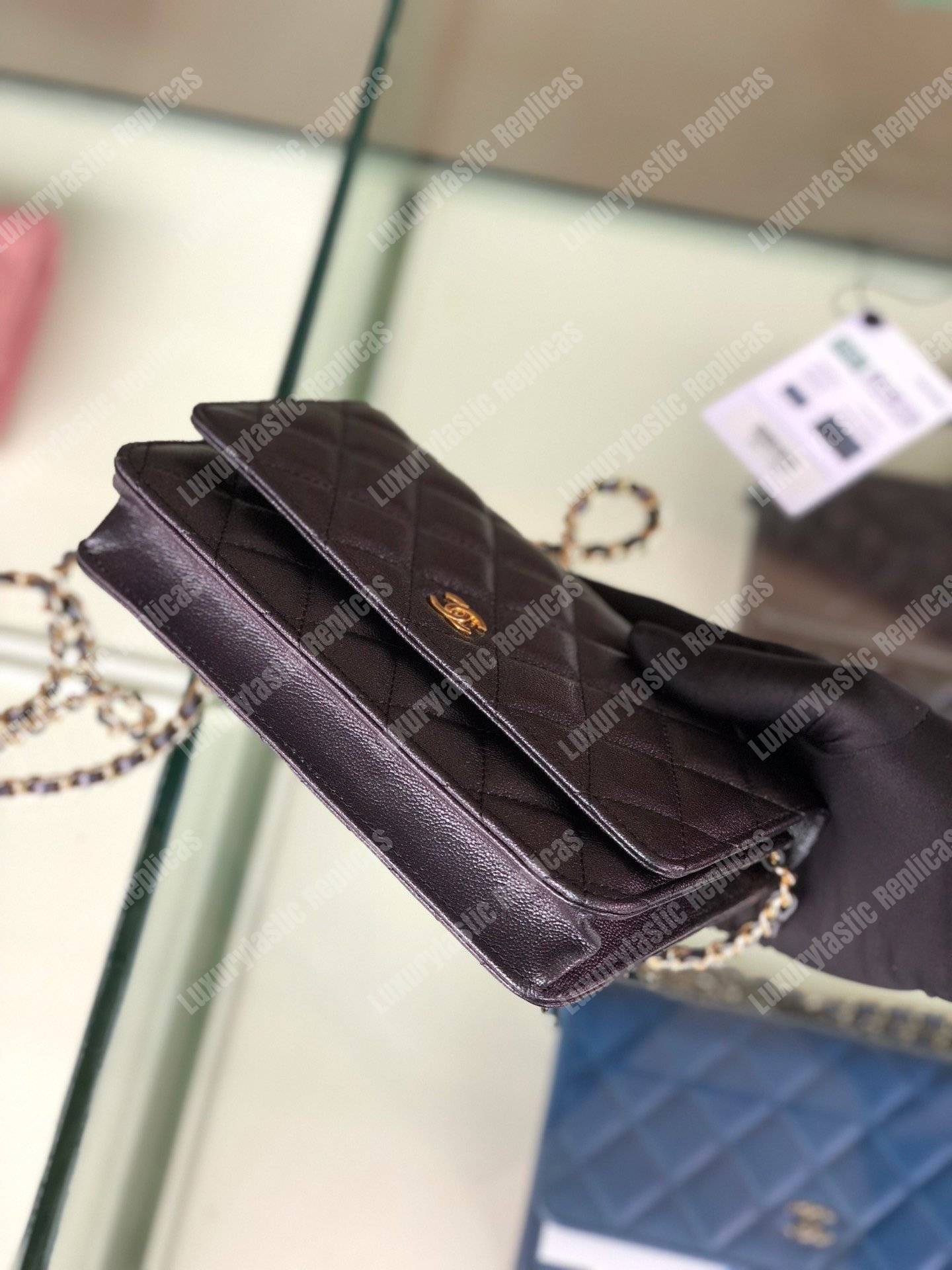 Ch*el wallet on chain – woc classic caviar gold-toned metal dark grey