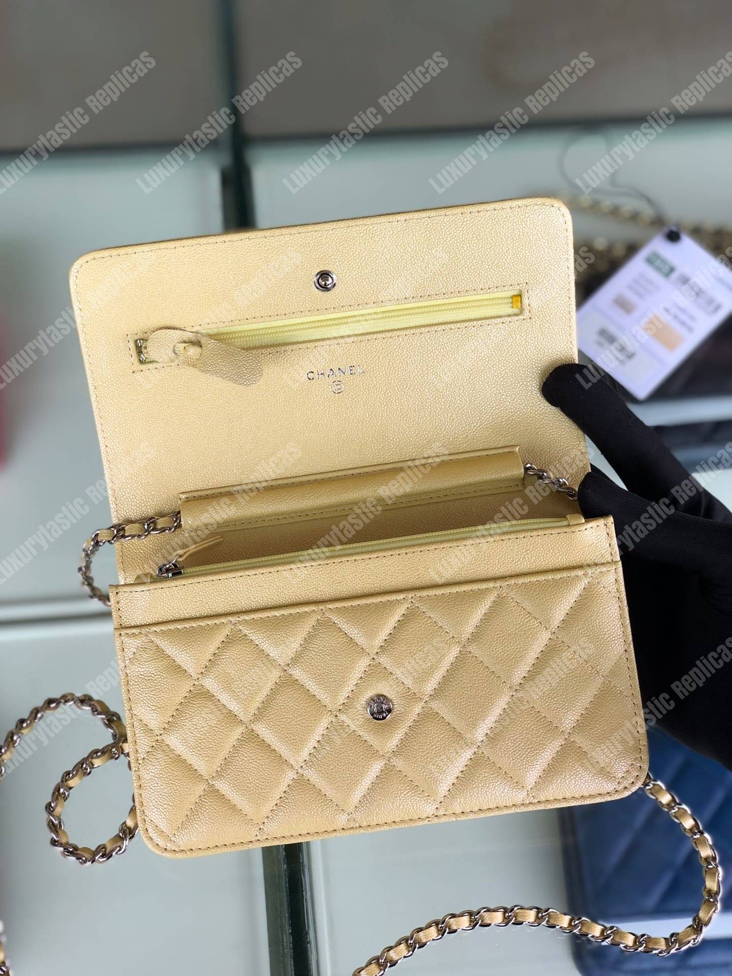 Ch*el wallet on chain – woc classic caviar silver-toned metal light yellow