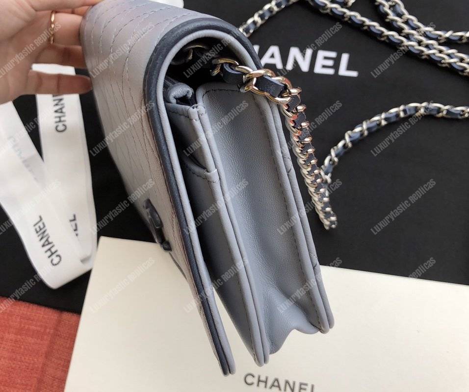 Ch*el wallet on chain – woc color pop cc lambskin light blue