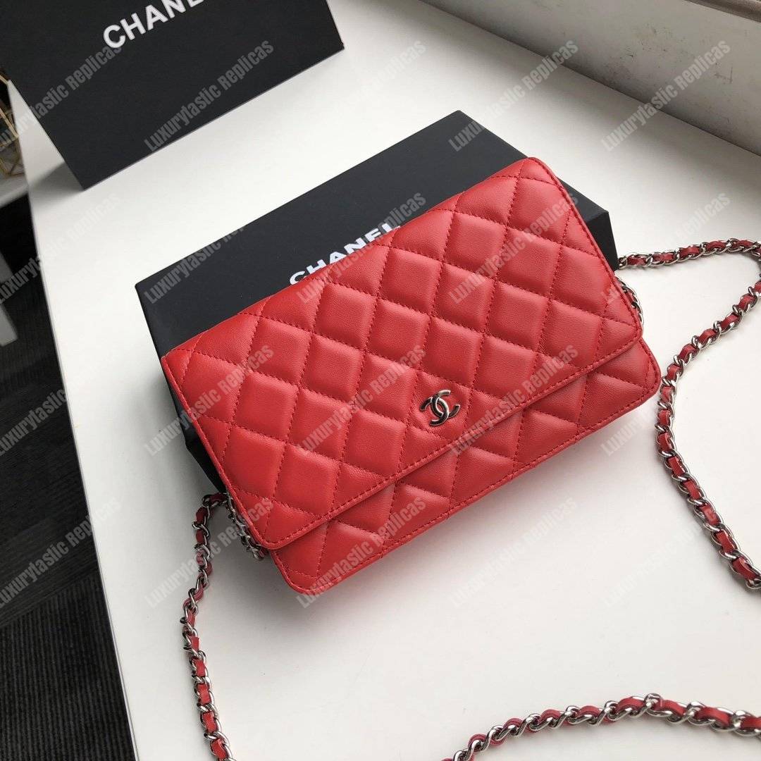 Ch*el wallet on chain – woc quilted lambskin red silver-toned