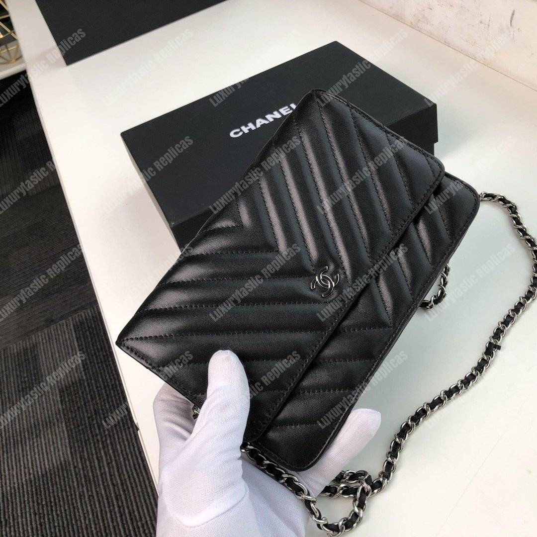 Ch*el wallet on chain – woc chevron lambskin black silver-toned