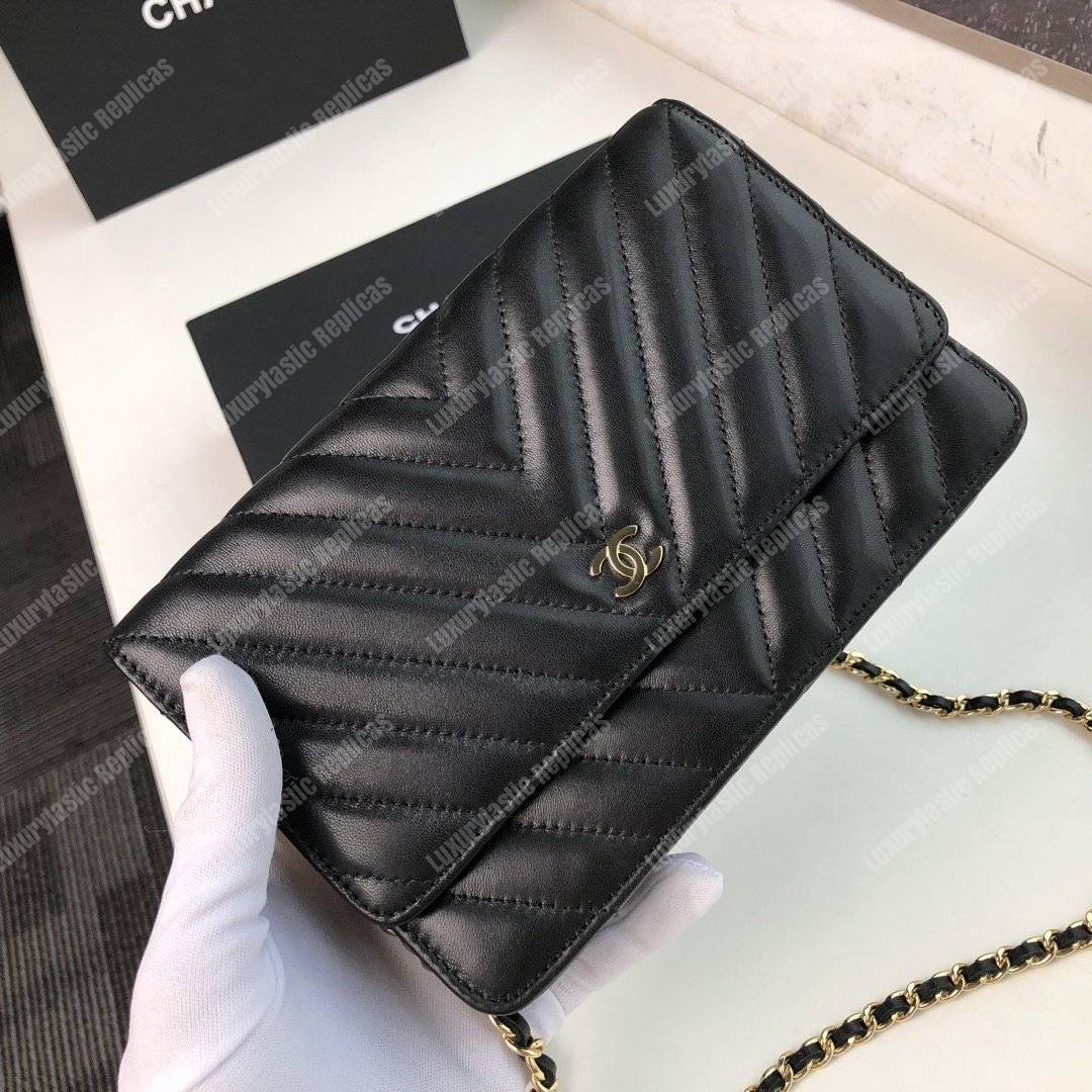 Ch*el wallet on chain – woc chevron lambskin black gold-toned