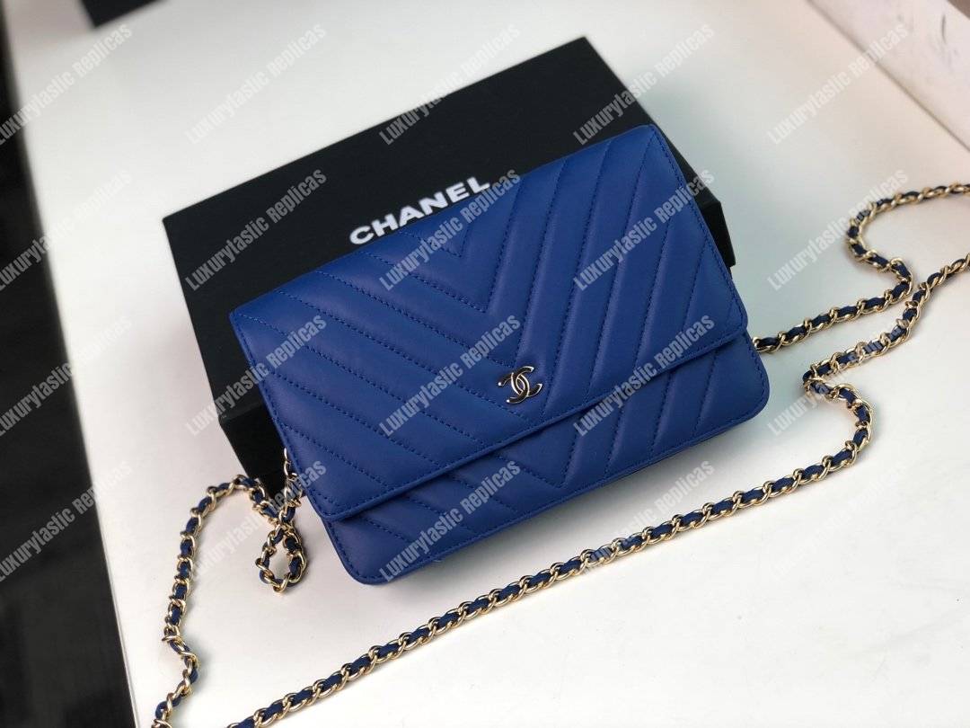 Ch*el wallet on chain – woc chevron lambskin blue gold-toned