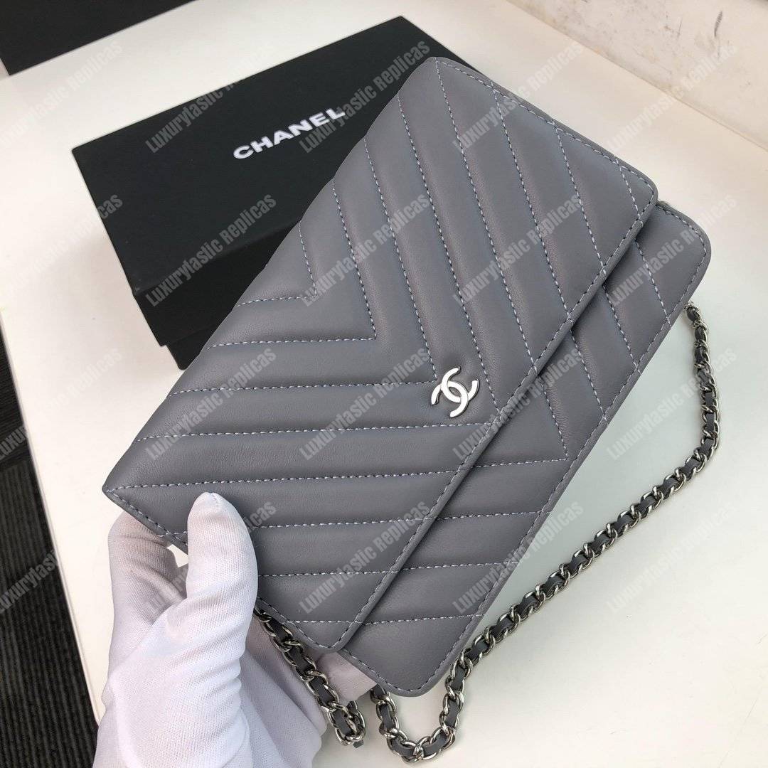 Ch*el wallet on chain – woc chevron lambskin grey silver-toned