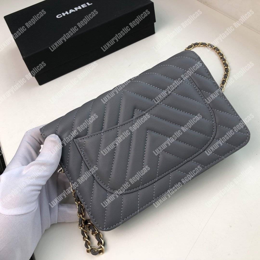 Ch*el wallet on chain – woc chevron lambskin grey gold-toned