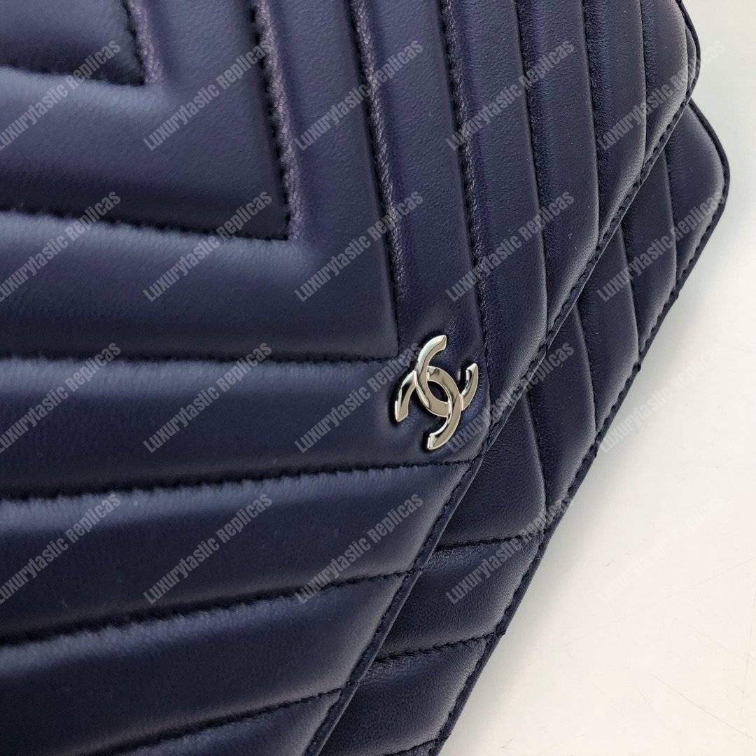 Ch*el wallet on chain – woc chevron lambskin dark blue silver-toned