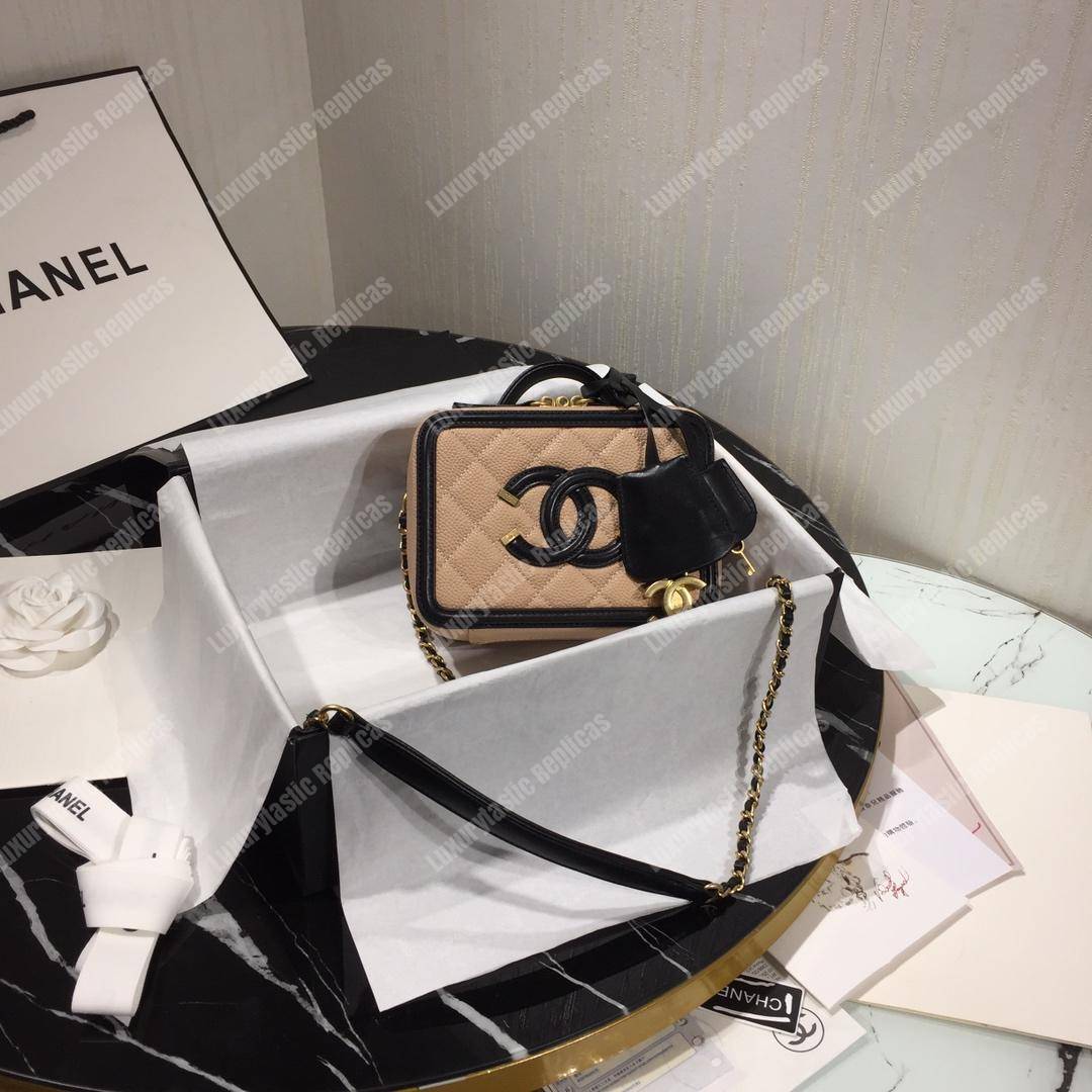 Ch*el small vanity case beige