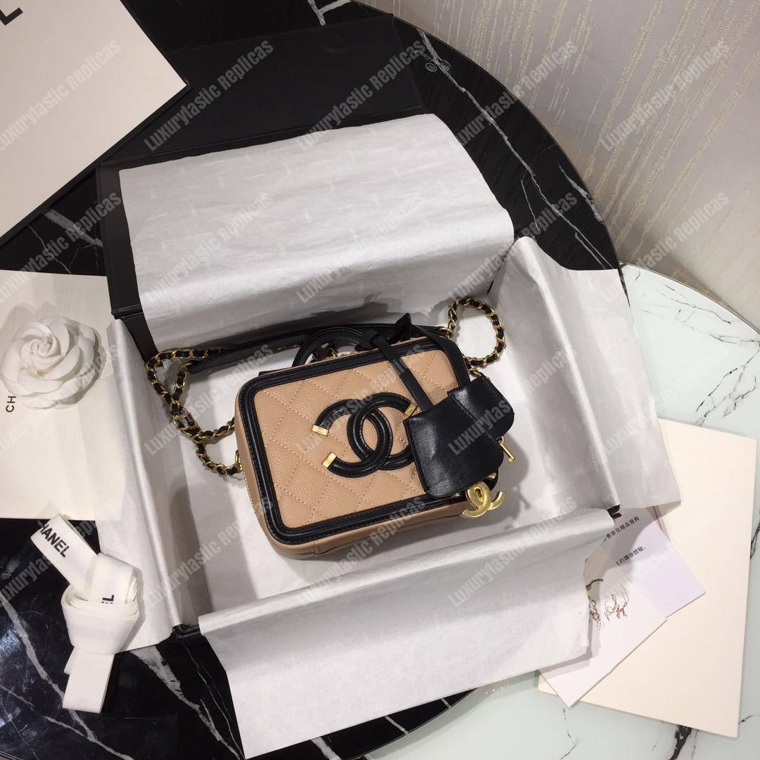 Ch*el small vanity case beige